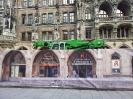 Fotografie einer Fotografie  : Plakat vor der Baustelle,Marienplatz - Rathaus in München, 08.01.2013