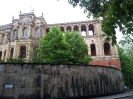 Maximilianeum in München, rechter Aufgang zur Max-Plackstraße (April 2013)