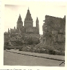 Der Dom zu Mainz und eine Kriegsruine, 07.08.1953