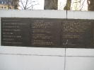 Gedenkstätte der alten Synagoge von Leipzig in der Gottschedstraße, Bronzetafel mit Text in englischer Sprache, 2008