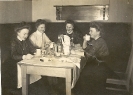 Vier Frauen am Kaffeetisch, Bilder aus dem Leben einer gutbürgerlichen Familie in Deutschland zwischen 1900 und 1910  