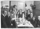 Küche in München, Historische Fotografie, Gruppenbild